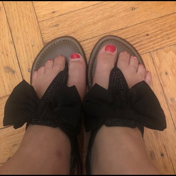 Sandals - Picture 2 of 4